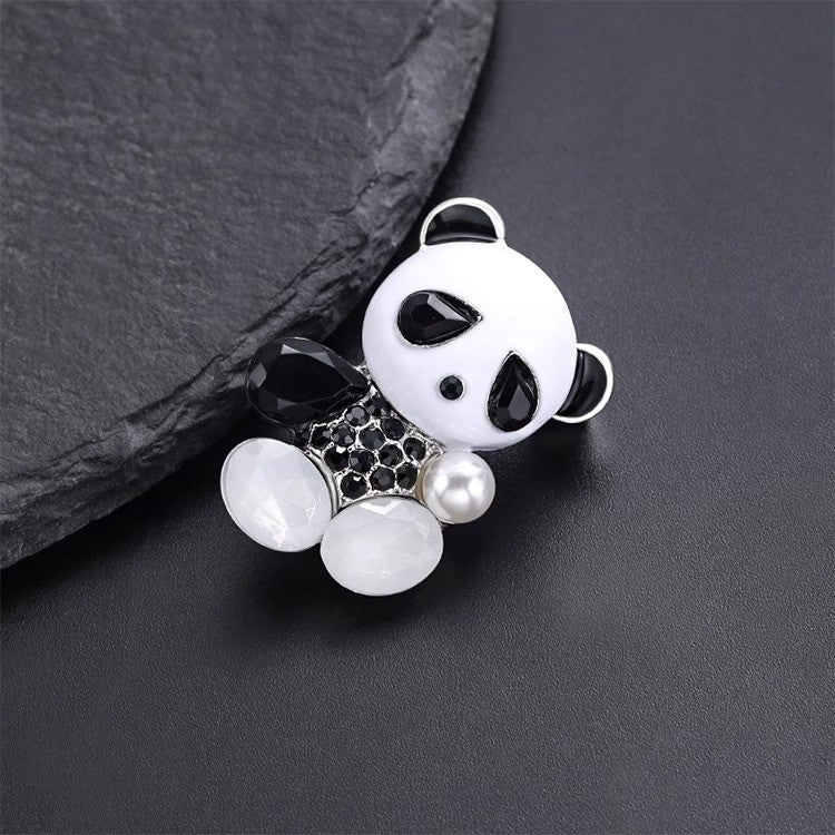 Niedliche bezaubernde Panda Brosche für Damen Hochwertig einzigartig exquisit1