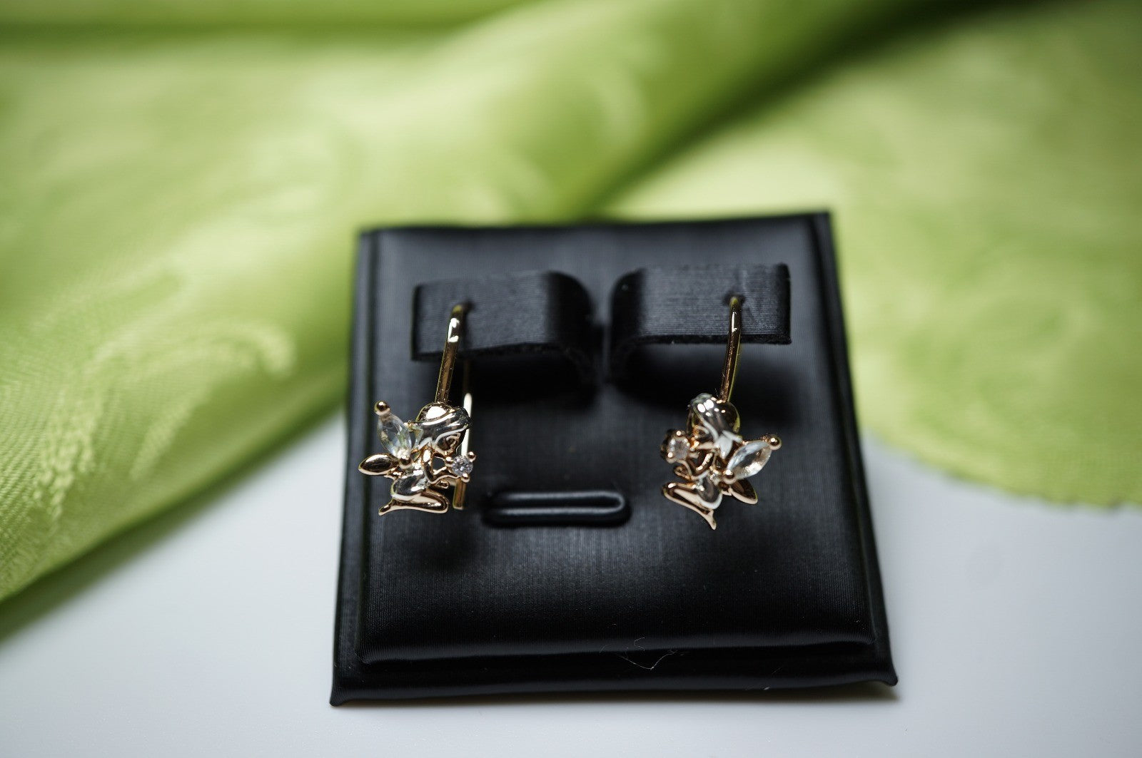 Baby-Engel-Ohrringe mit Drahthaken in zweifarbiger Vergoldung (vergoldet)9