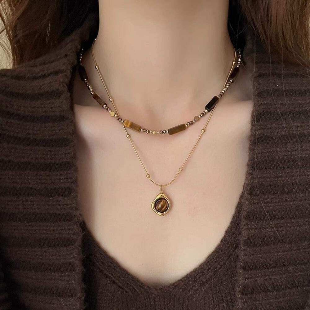 Zweireihige Perlenkette mit Tigerauge Anhänger, elegante vergoldete Edelstahlhal17