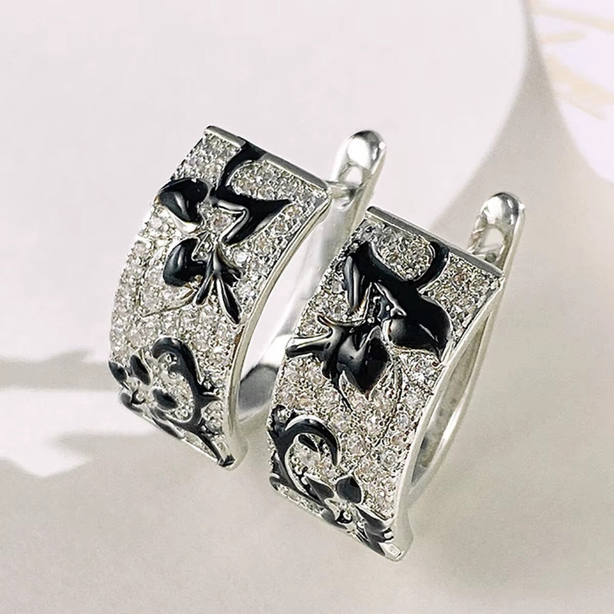 Luxus Damen Ohrringe Blumenmuster zweifarbige Zirkonia Versilber Creolen Schmuck3