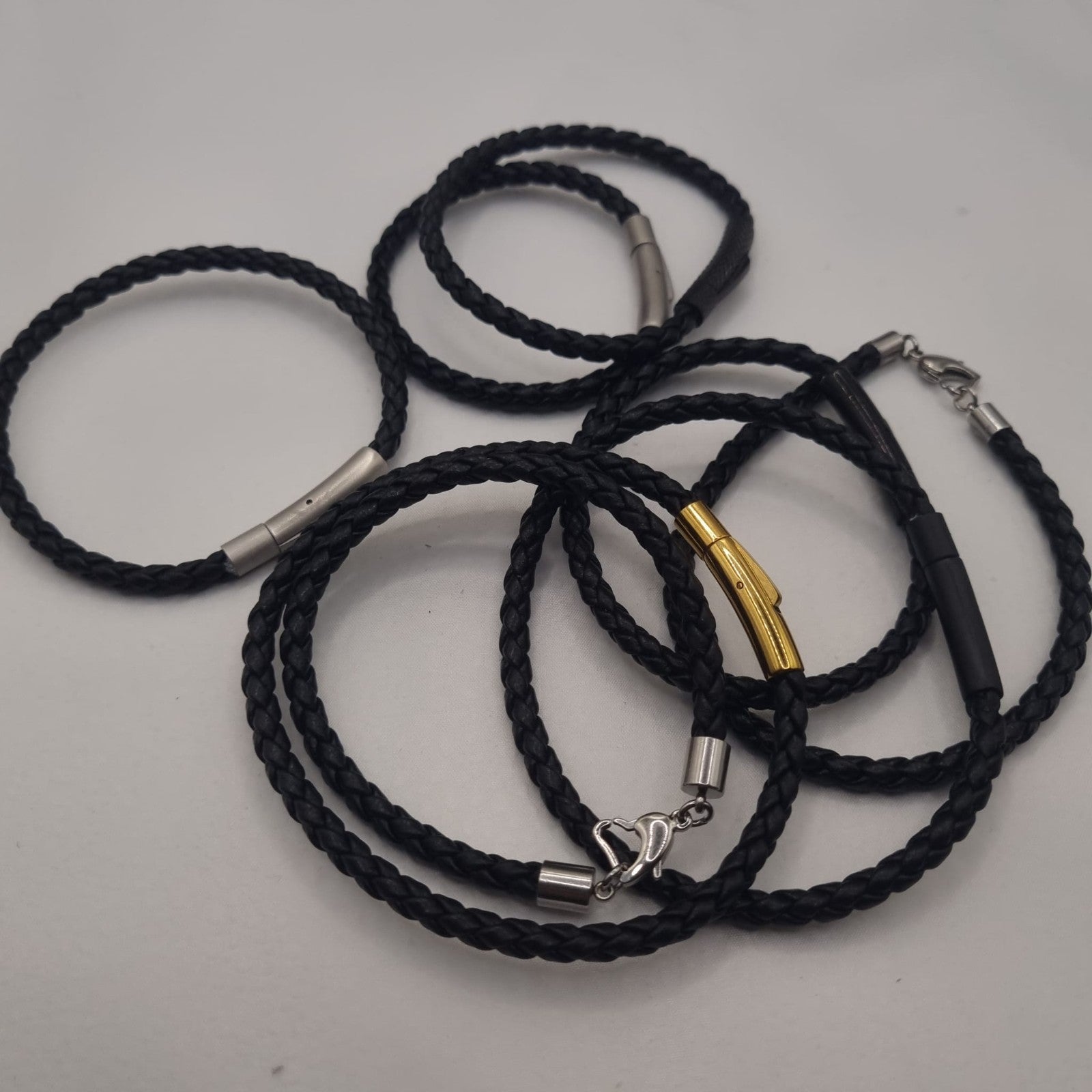 https://i.ebayimg.com/00/s/MTYwMFgxNjAw/z/4PwAAeSwoJhpC2Ky/$_57.JPG
