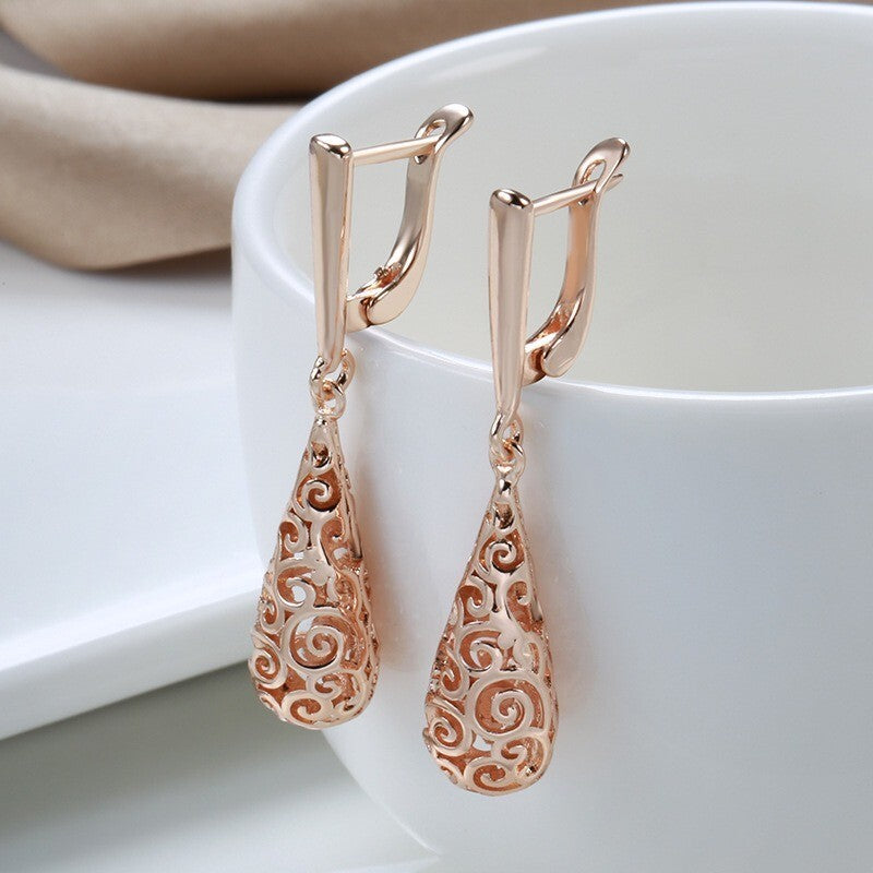 Luxus Damen Ohrringe 585RG Rose Gold Wassertropfen hohle Musterohrringe für Fra2
