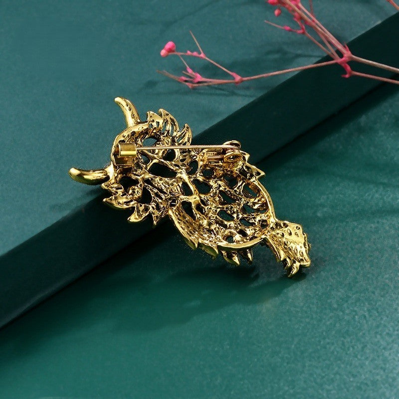 Eule Brosche Gold Persönlichkeit Corsage Tier Pin Männer und Frauen Anzug Strick7