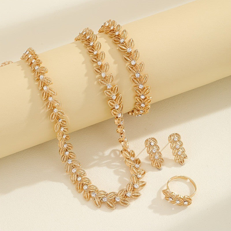 Schmuckset Damen Gold Halskette Armband Ohrringe Ring Strass Elegant Geschenk H3