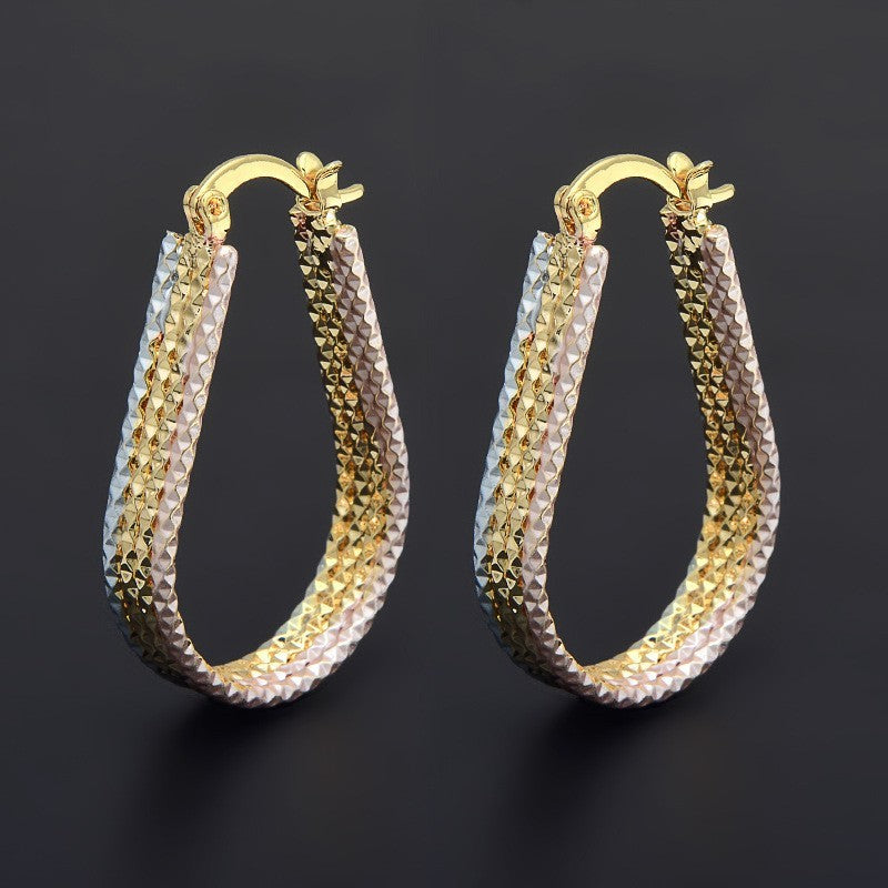 Modische goldene Ohrringe Creolen für Damen – hypoallergene Creolen, trendige Go0