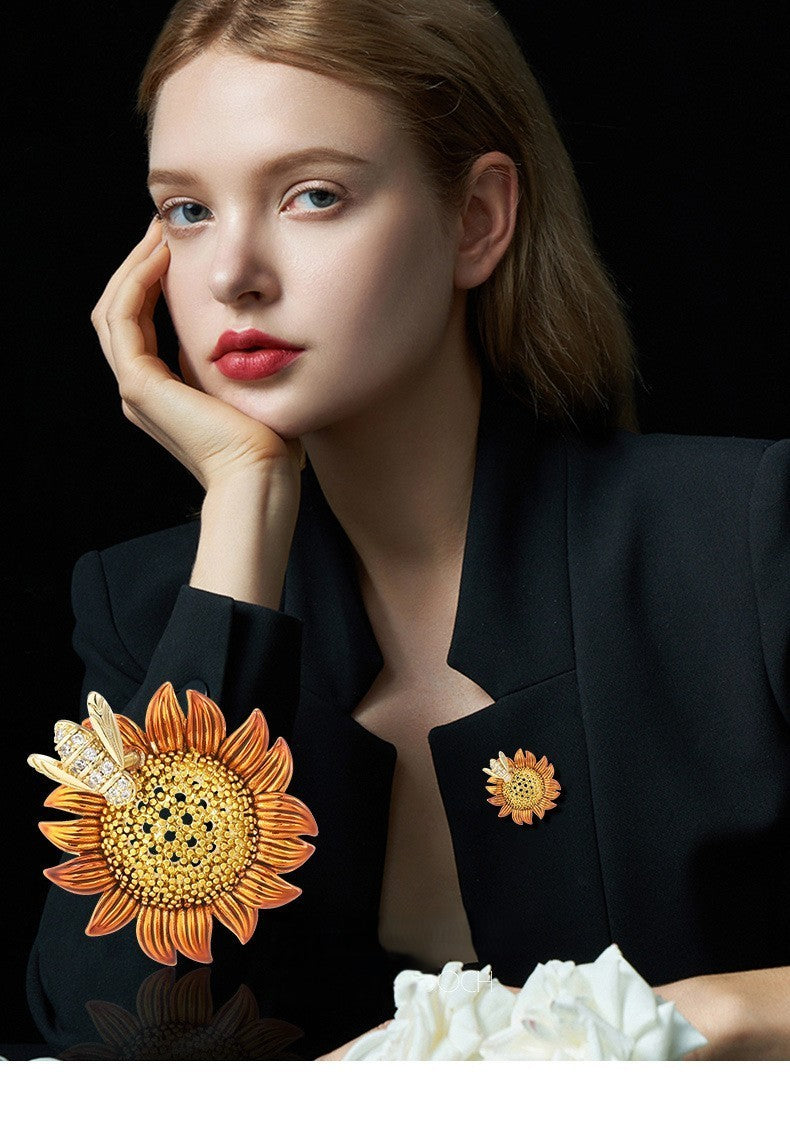 Brosche Sonnenblumen Biene Zircon echt Gold kreative persönlichkeit aktivität1