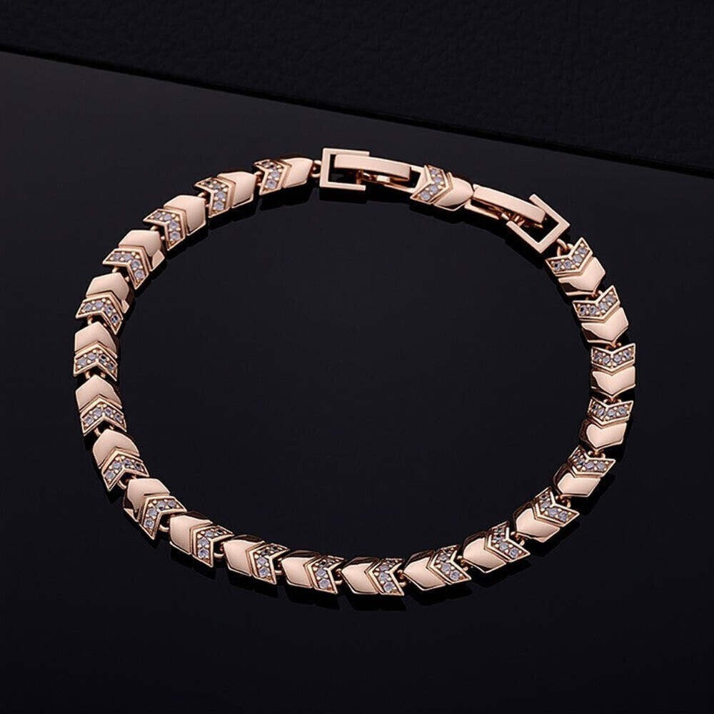 Schlichtes Armband aus Kupfer und Zirkonia3