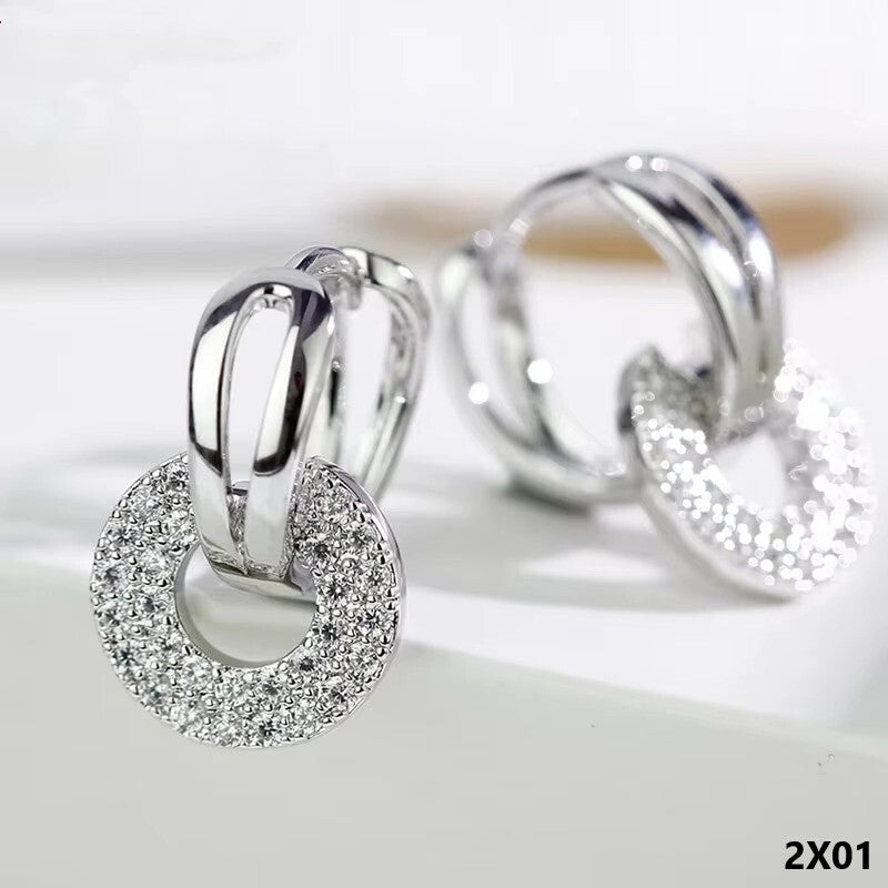 Dazzling Double Circle Linked Ohrringe für Luxus Frauen Silber Farbe0