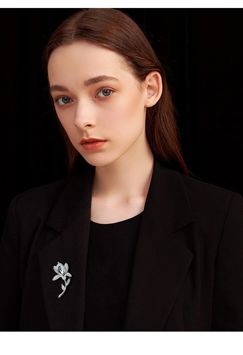 Damen Tulpen Brosche Elegantes SilberWeiß Temperament Kristall aus Österreich9