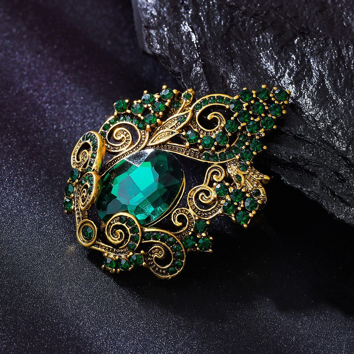 Hochwertige Damen Brosche Grüner Steine leichtes Luxuskleid, Corsage, Zubehör f9