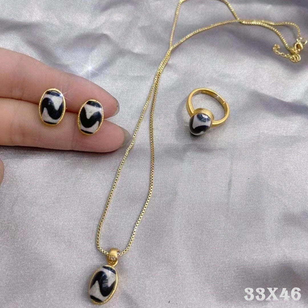 Tibetisches Silber DziPerlenSet, AchatHalskette, Ohrringe, Ring, Dreiteiliges0