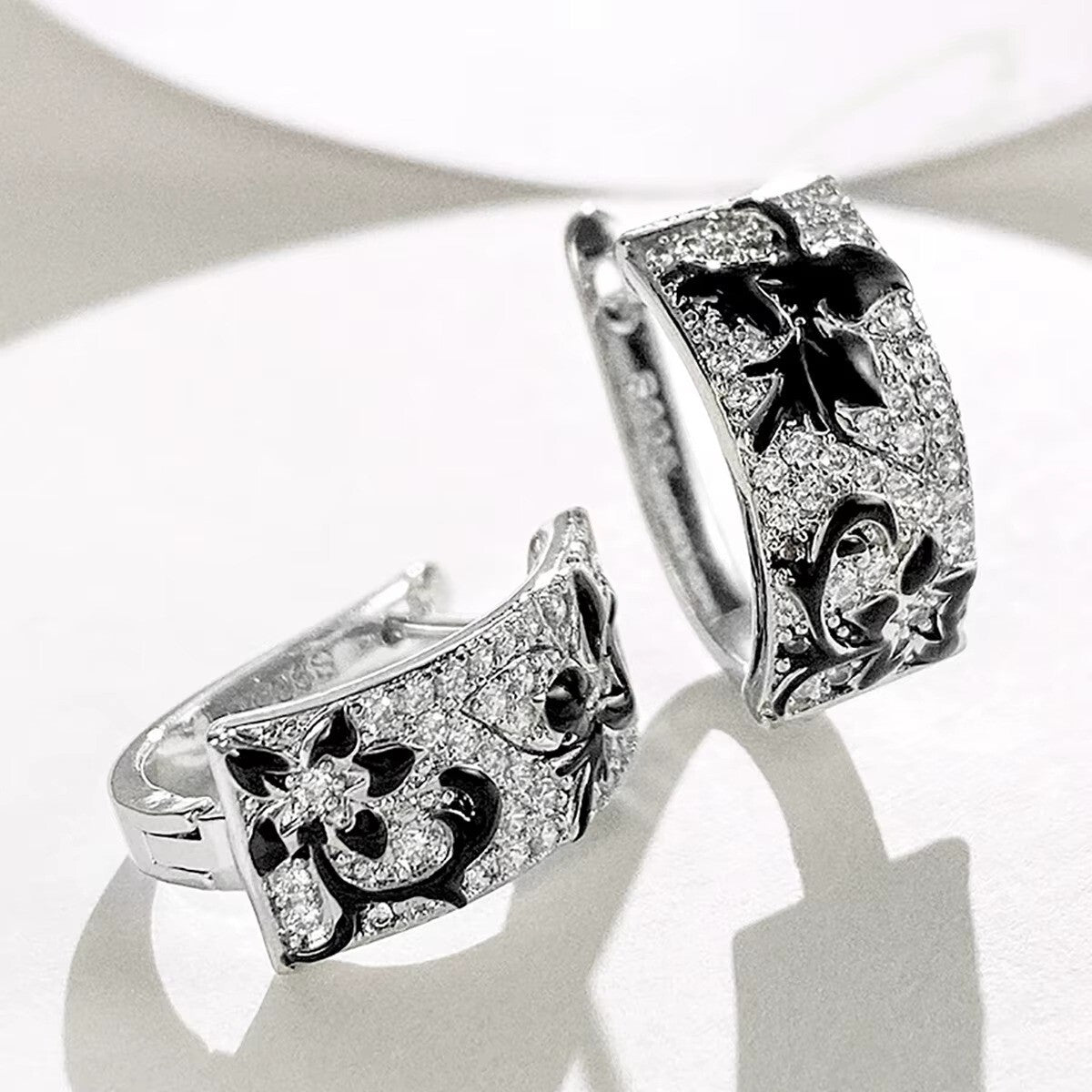 Luxus Damen Ohrringe Blumenmuster zweifarbige Zirkonia Versilber Creolen Schmuck5