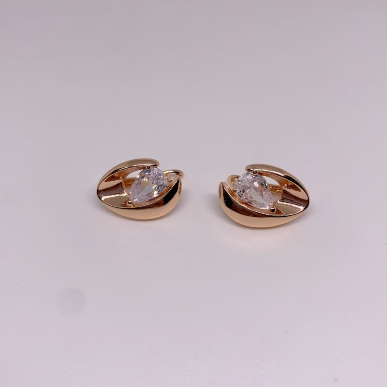 Luxus Damen Roségold Ohrringe Einfache Glänzende Große Natürliche Zirkon Ohrring1