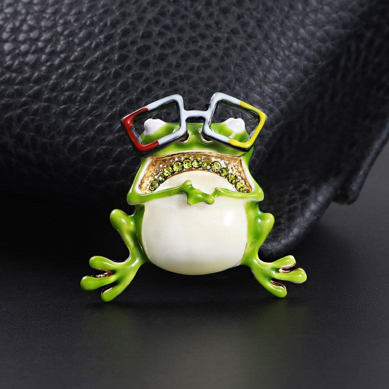 Niedliche Brosche mit öltropfendem Frosch und Brille, CartoonBrosche aus Legier4