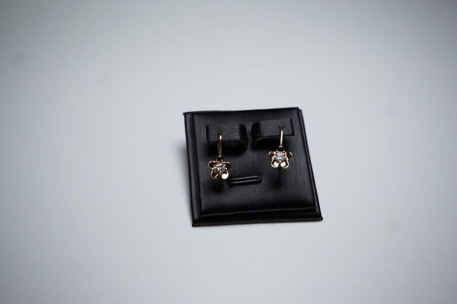 Zierliche Blumen Ohrringe für Mädchen und Frauen14K Rose11