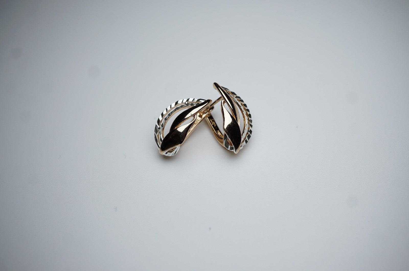 Damen Zweifarbige Ohrringein 585 Roségold ineinandergreifenden Bändern ,Schmuck8
