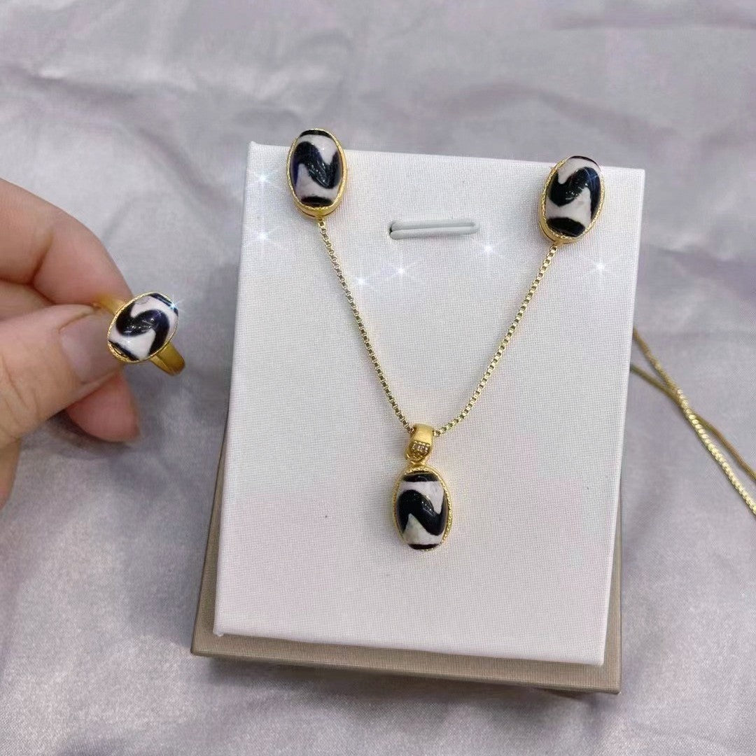 Tibetisches Silber DziPerlenSet, AchatHalskette, Ohrringe, Ring, Dreiteiliges4