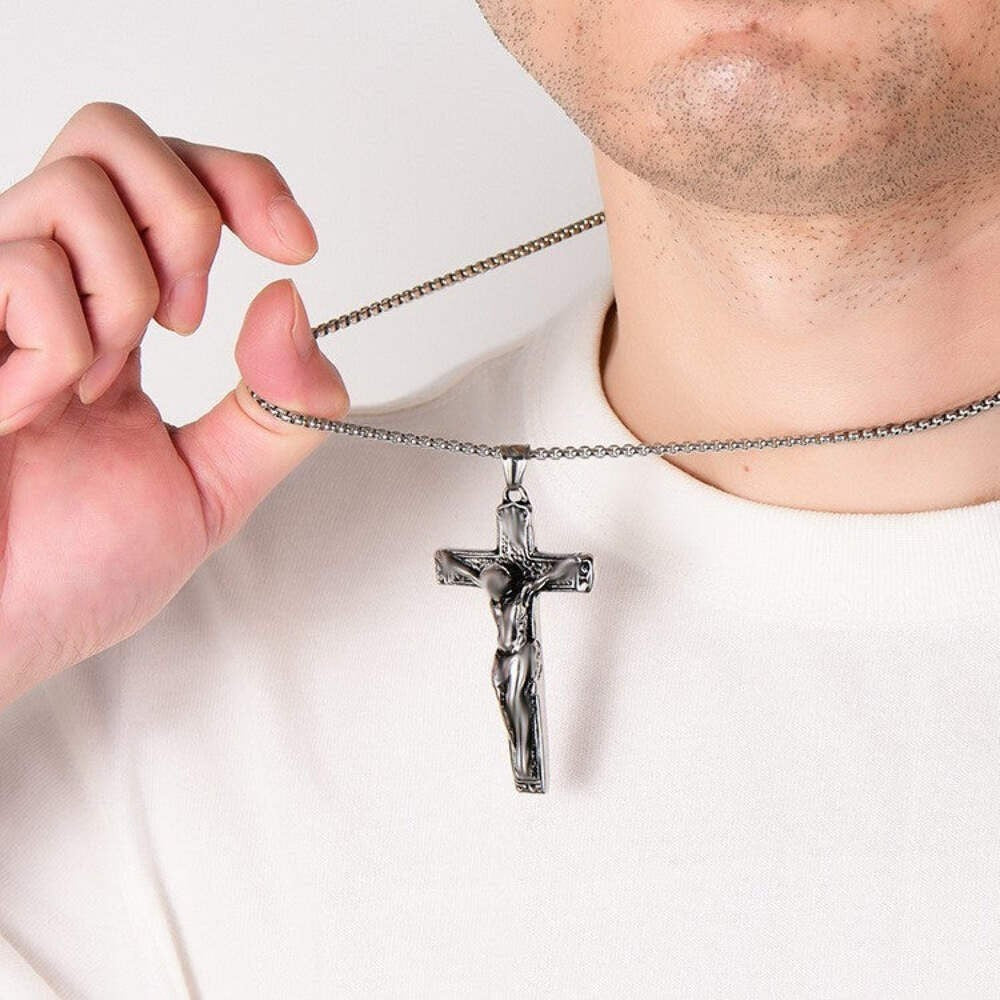 Herren Halskette versilbert Christus Jesus Kreuz Kruzifix4