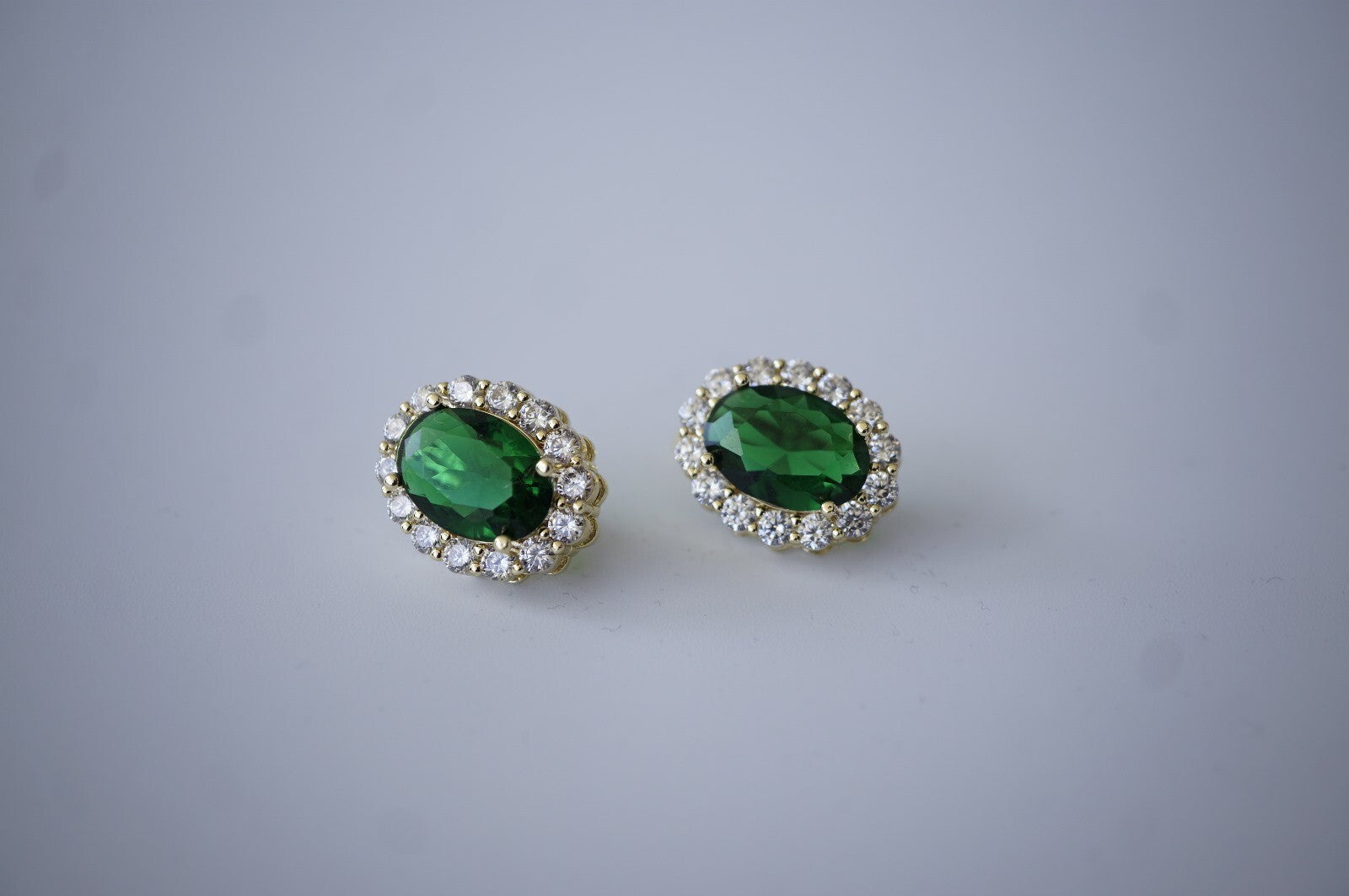 Luxus Ohrringe Creole mit BlumenDesign, oval, grüner Kristall Gold 14K vergold7