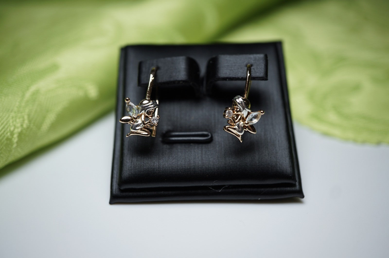 Baby-Engel-Ohrringe mit Drahthaken in zweifarbiger Vergoldung (vergoldet)7