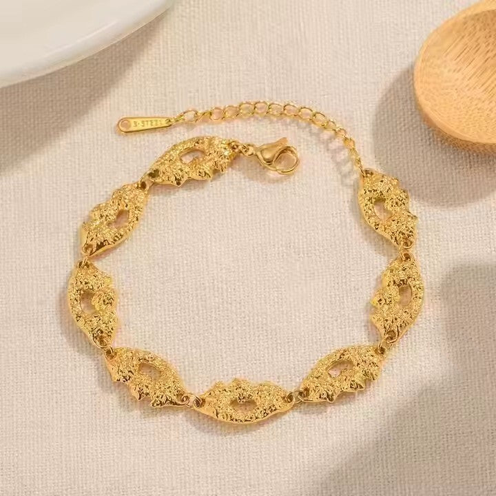 Luxus Damen Armband Edelstahl 18Kvergoldet Armreifen Vulkan Muster unregelmäßige3