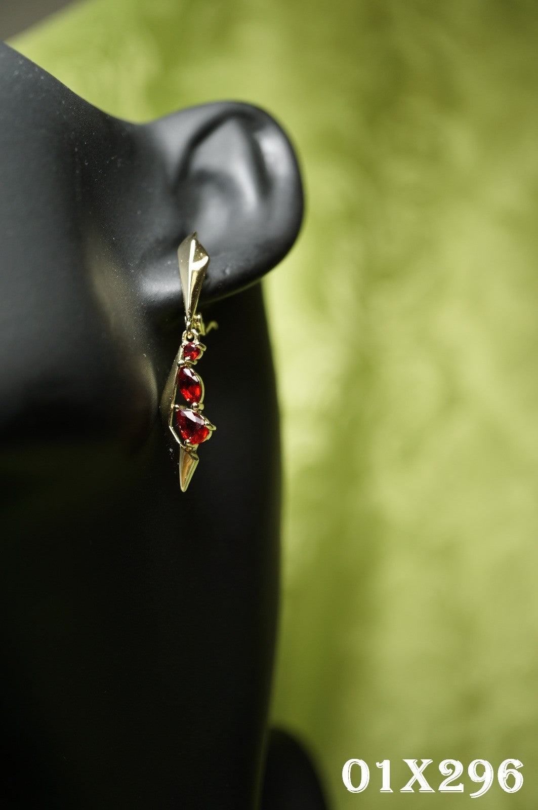 Elegante Ohrringe, 14-Gold-vergoldet roten Zirkon verziert für Damen12