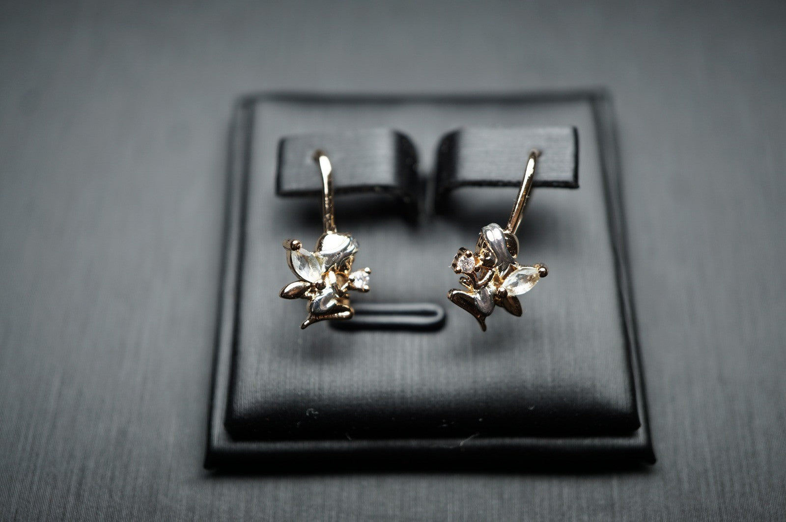 Baby-Engel-Ohrringe mit Drahthaken in zweifarbiger Vergoldung (vergoldet)3