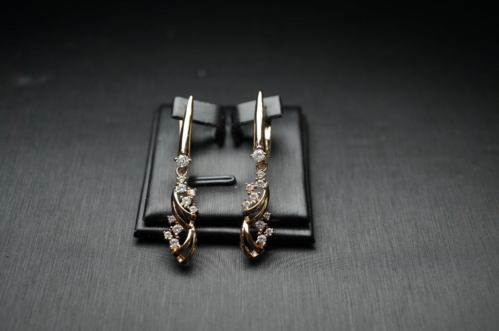 Damen Ohrringe Roségold (vergoldet) geschwungenen floralen ZirkoniaAkzenten – E15