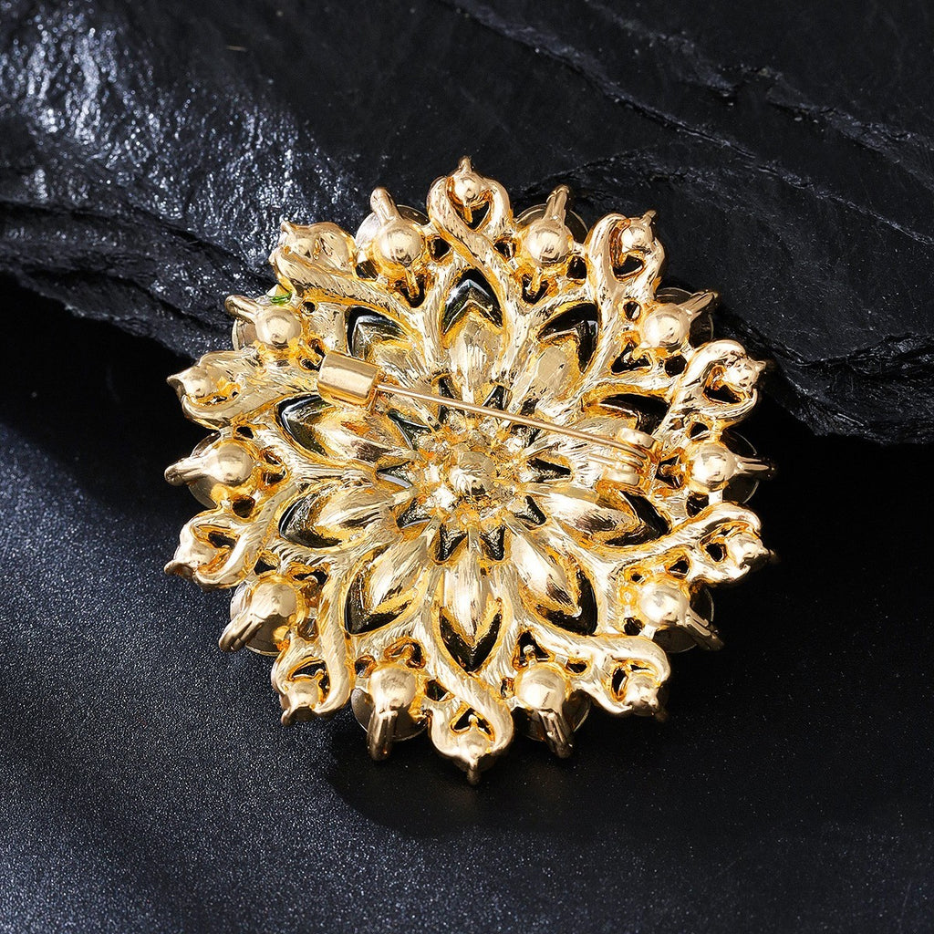 Grüne Kristall Sonnenblumen Brosche, Luxuriöse, stilvolles Accessoire für Anzug3