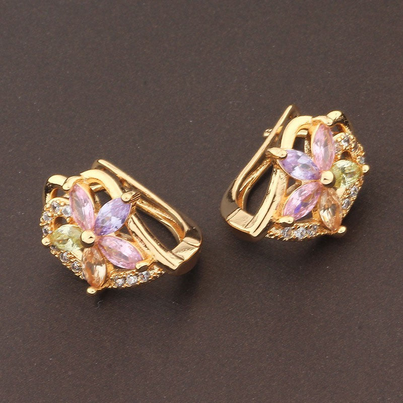 Luxus Damen Ohrringe Gold vergoldet Zirkonia in Blumenform elegante und leichte8