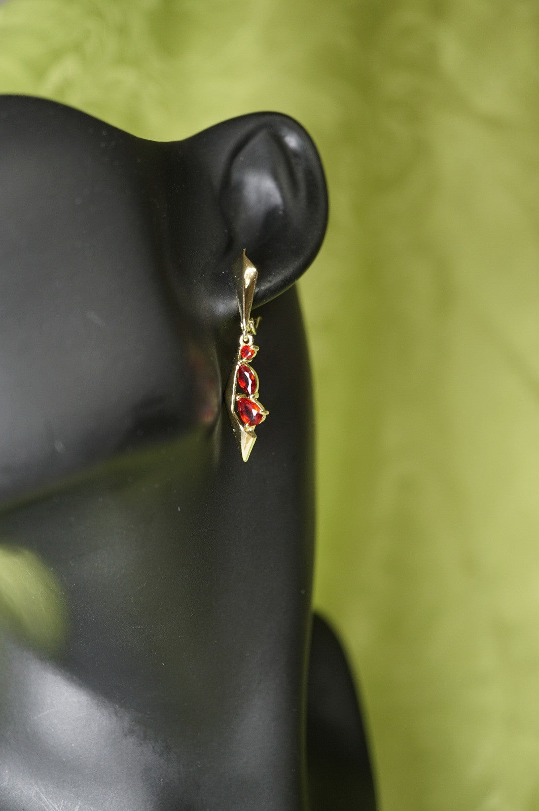 Elegante Ohrringe, 14-Gold-vergoldet roten Zirkon verziert für Damen4