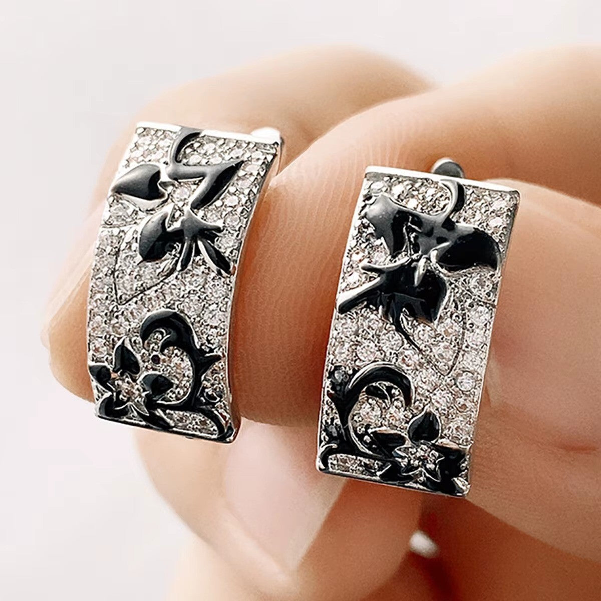 Luxus Damen Ohrringe Blumenmuster zweifarbige Zirkonia Versilber Creolen Schmuck4