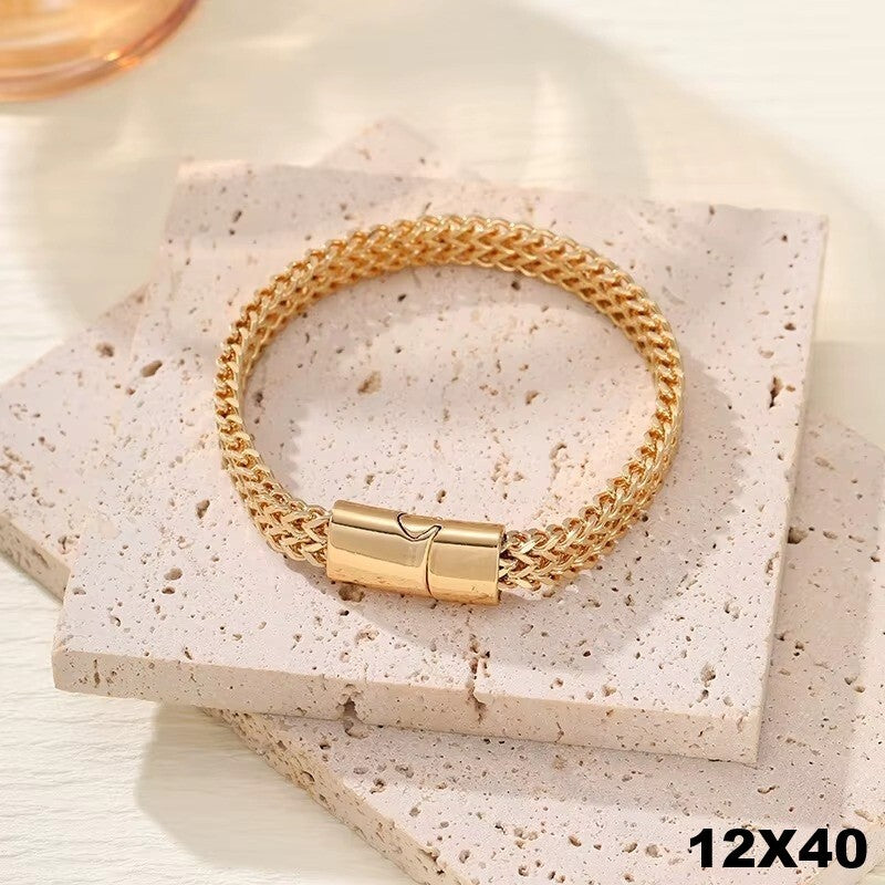 https://i.ebayimg.com/00/s/ODAwWDgwMA==/z/T14AAOSw8F5n~O9f/$_57.JPG