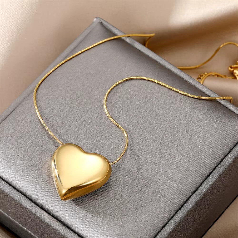 Herz Anhänger Edle Halskette Edelstahl Gelbgold Herzkette Damen Geschenk1
