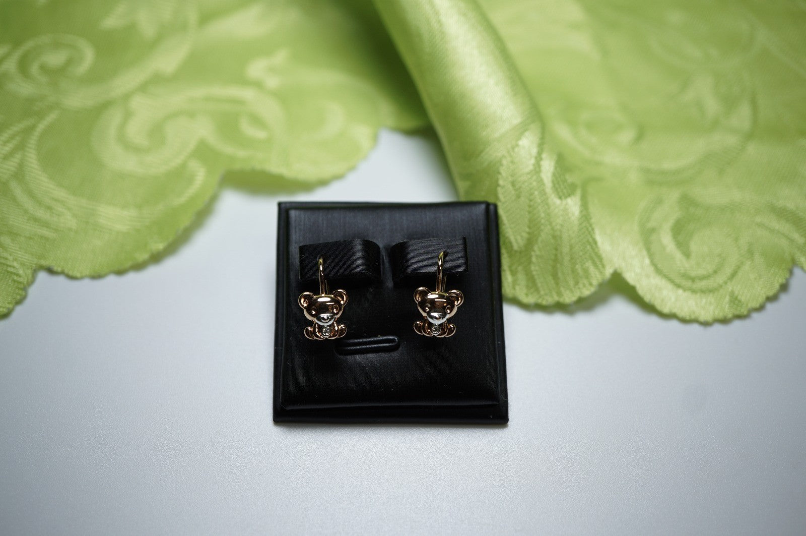 Draht Haken Ohrringe mit Bärenmotiv für Kinder, Zweifarbig Roségold-Plattiert4