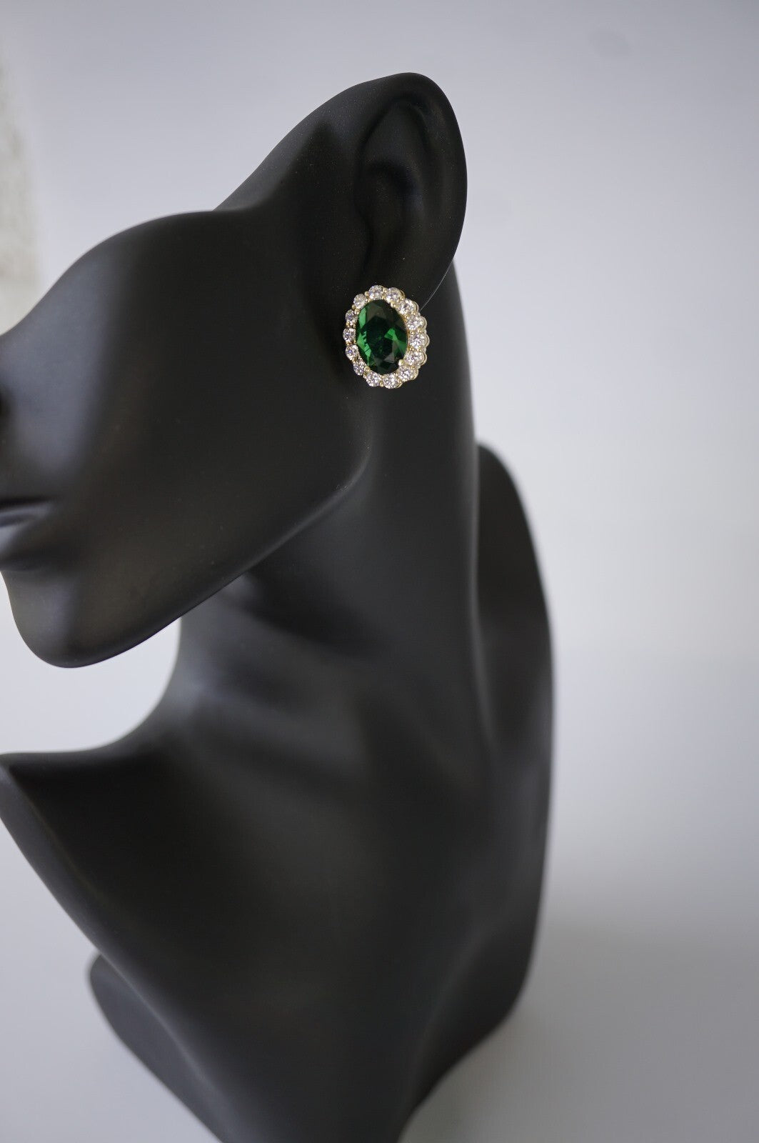 Luxus Ohrringe Creole mit BlumenDesign, oval, grüner Kristall Gold 14K vergold3