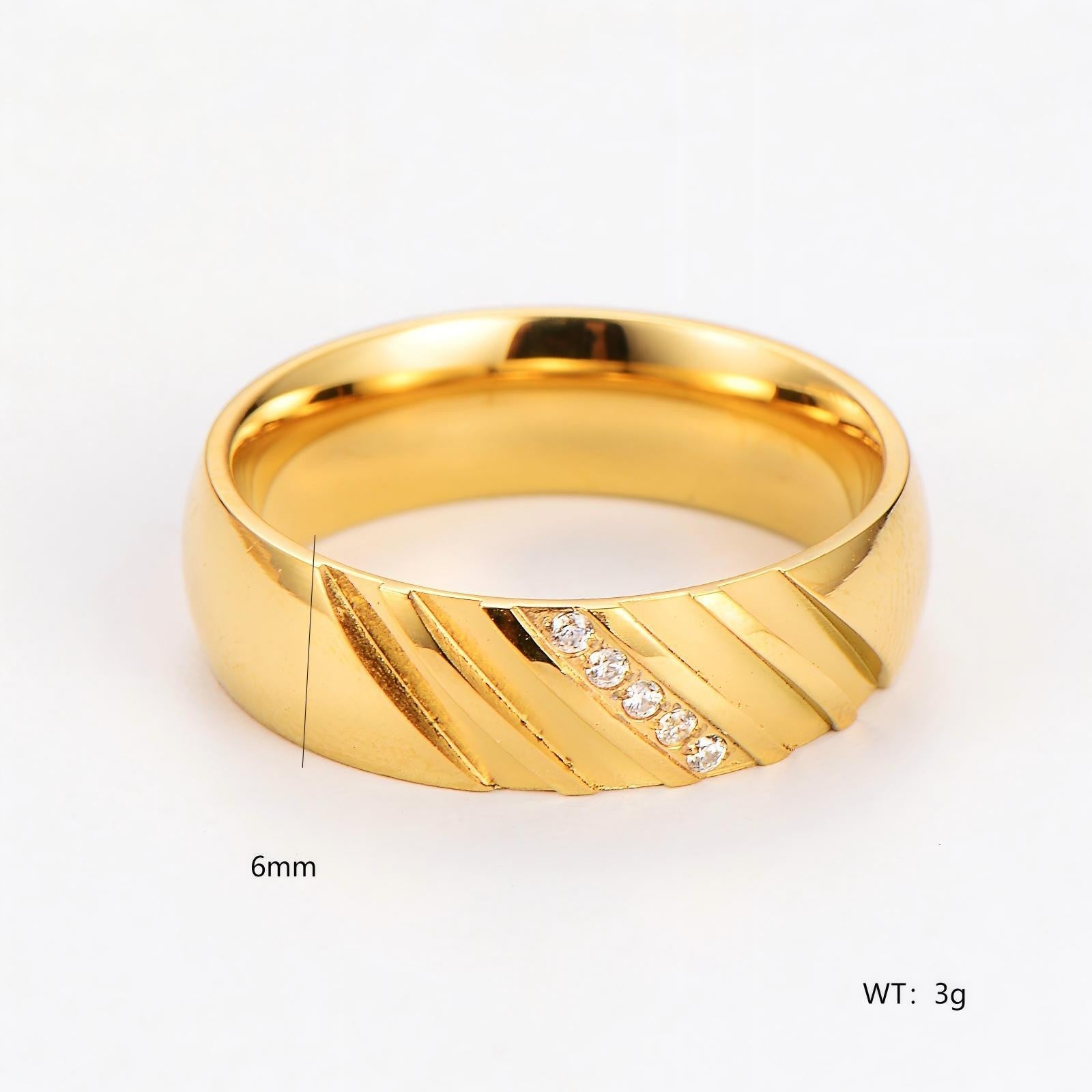 Goldener Ring 6mm breit mit fünf kleinen funkelnden Steinen, Schmuck für Damen und Herren