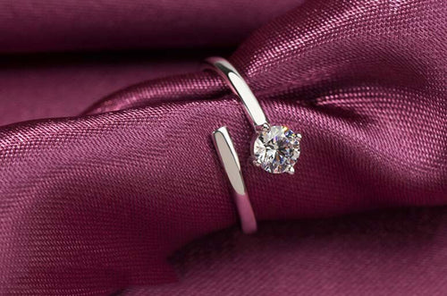 925 Sterling Silber Ring für Damen mit vier Krappen AAA Zirkonia1