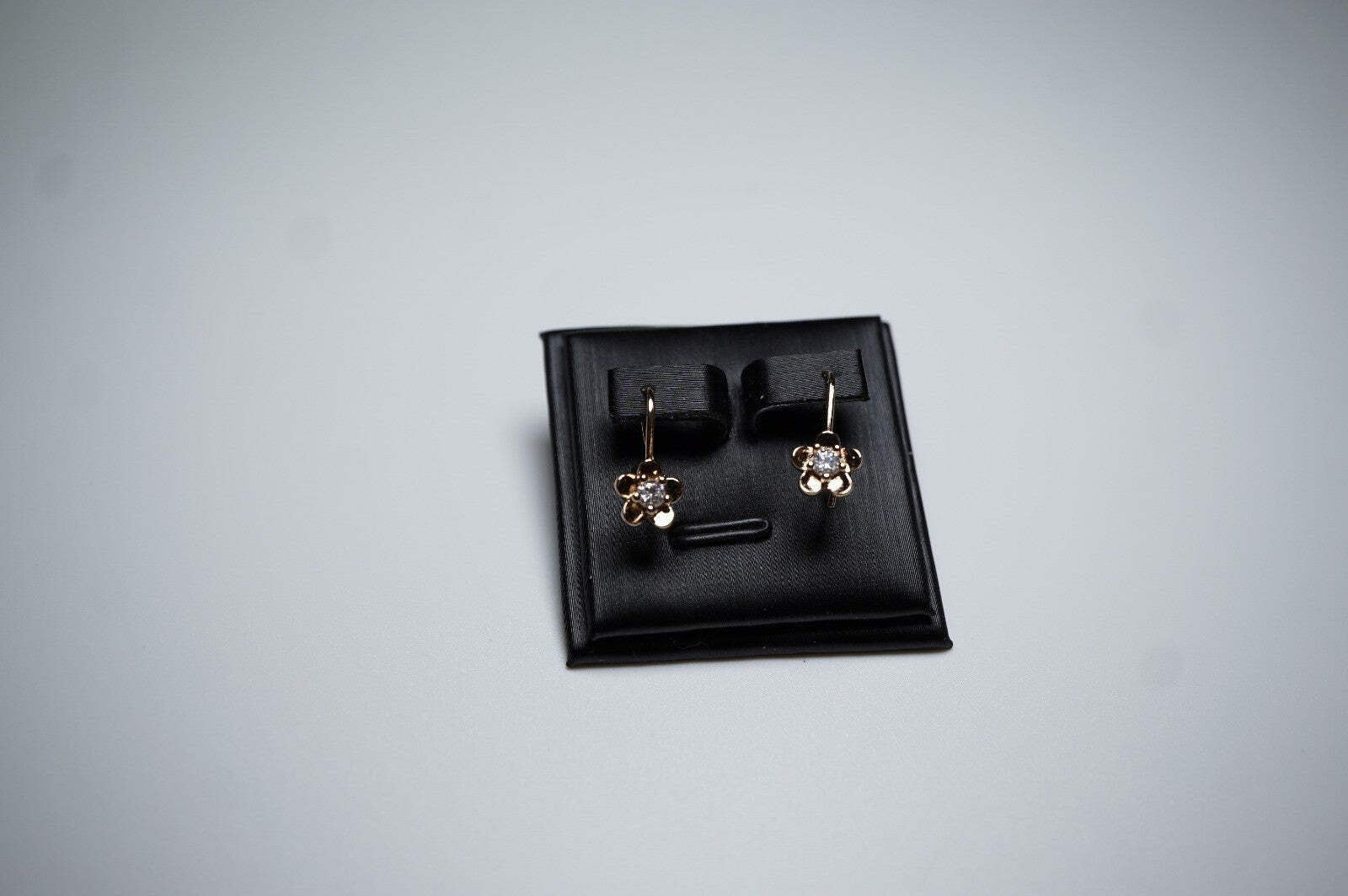Zierliche Blumen Ohrringe für Mädchen und Frauen14K Rose11