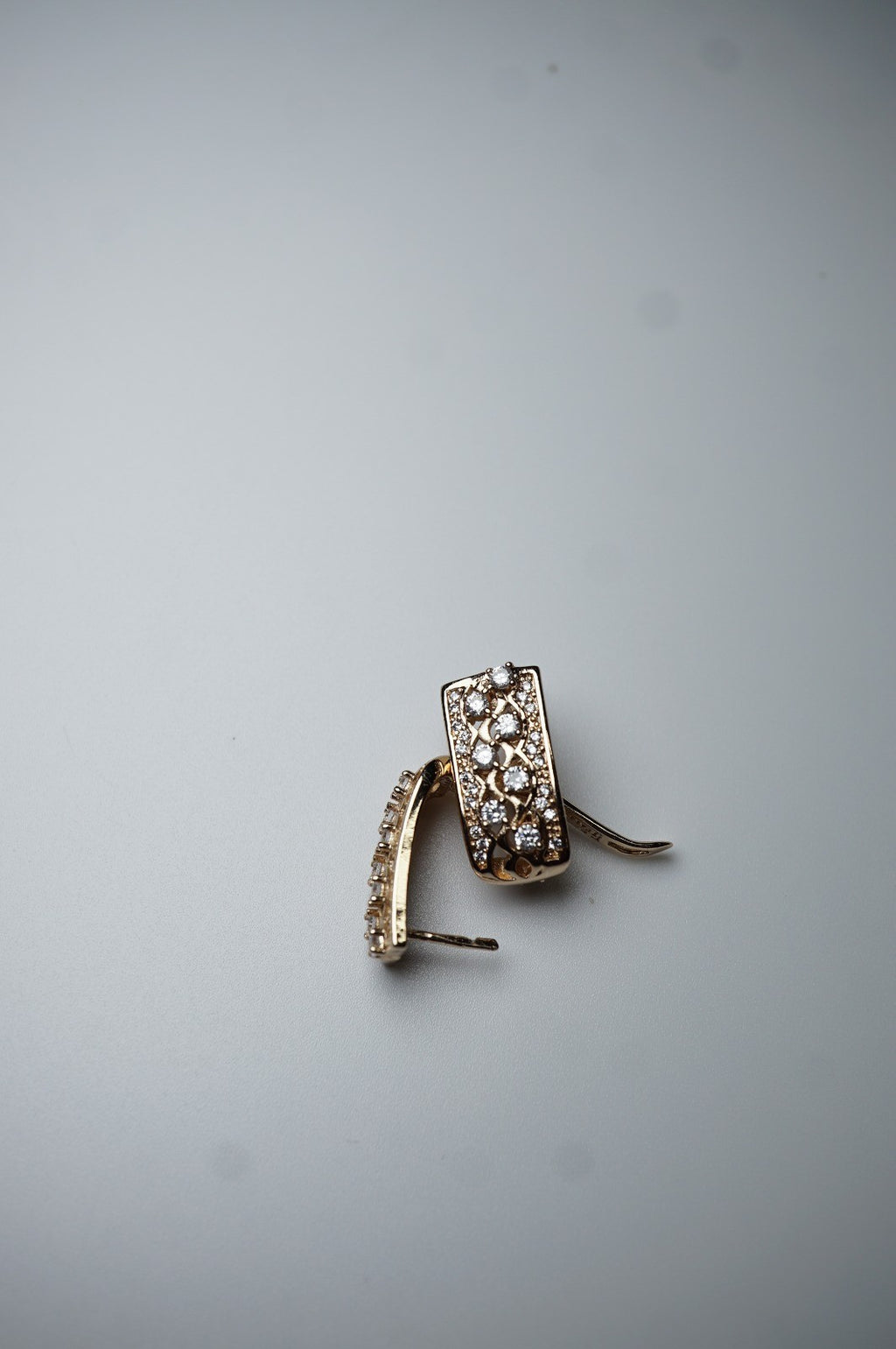 Damen Ohrringe 585 Rosegold mikro-eingelegtem Zirkon in luxuriösem Gold (vergold5