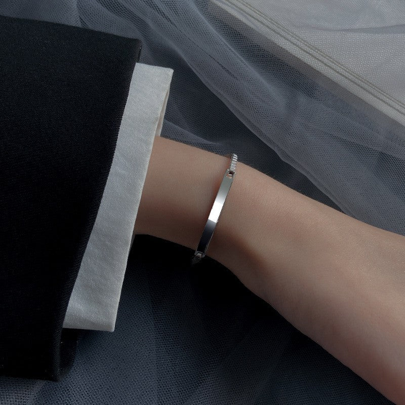 Luxuriöses Armband aus 925er Sterlingsilber, schlicht und einzigartig, minimalis1