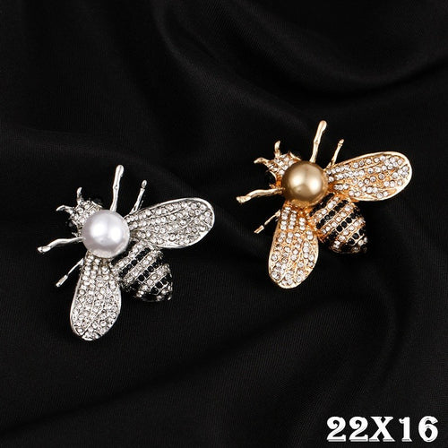 Bienen Broschen mit Strass und Perle, silber und gold, auf schwarzem Stoff, Schmuck Damen