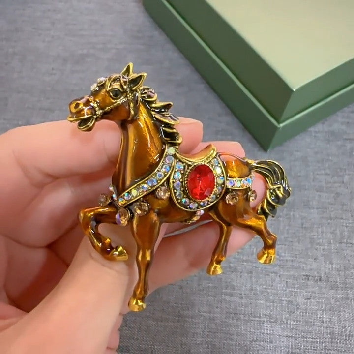Brosche Tierkreiszeichen Pferd: Hochwertige, luxuriöse und stilvolle Brosche